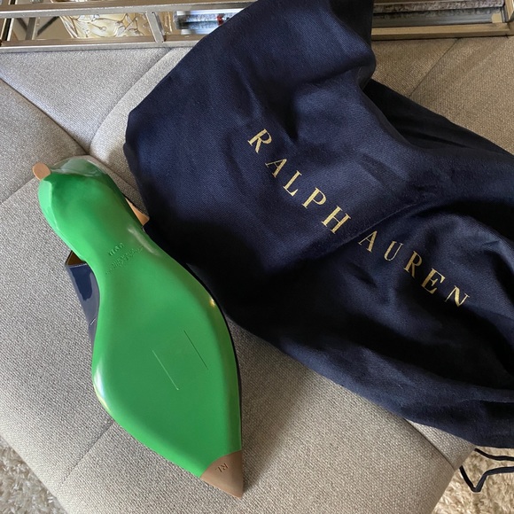 Ralph Lauren Pumps - Picture 2 of 4